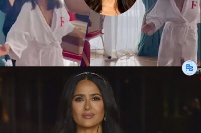 Salma Hayek è la “cinquantottenne più sexy della storia”: il video in bikini diventa virale